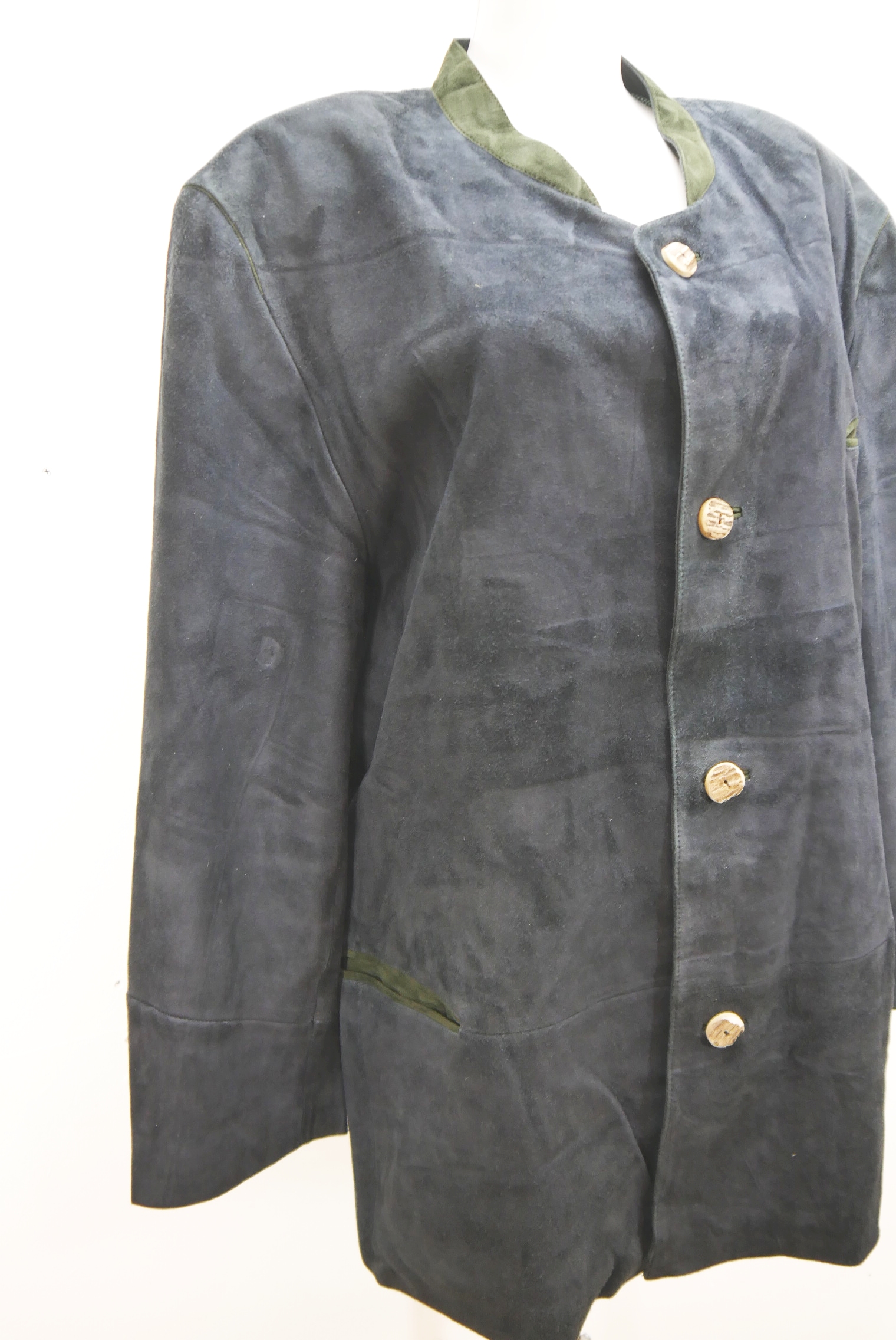 lederjanker-trachtenjacke-glattleder-hirschleder-ziegenvelour-leder-laessig-janker-wildleder-jacke-vintage-second-hand-gebrauchte-lederjacke-hele031-23