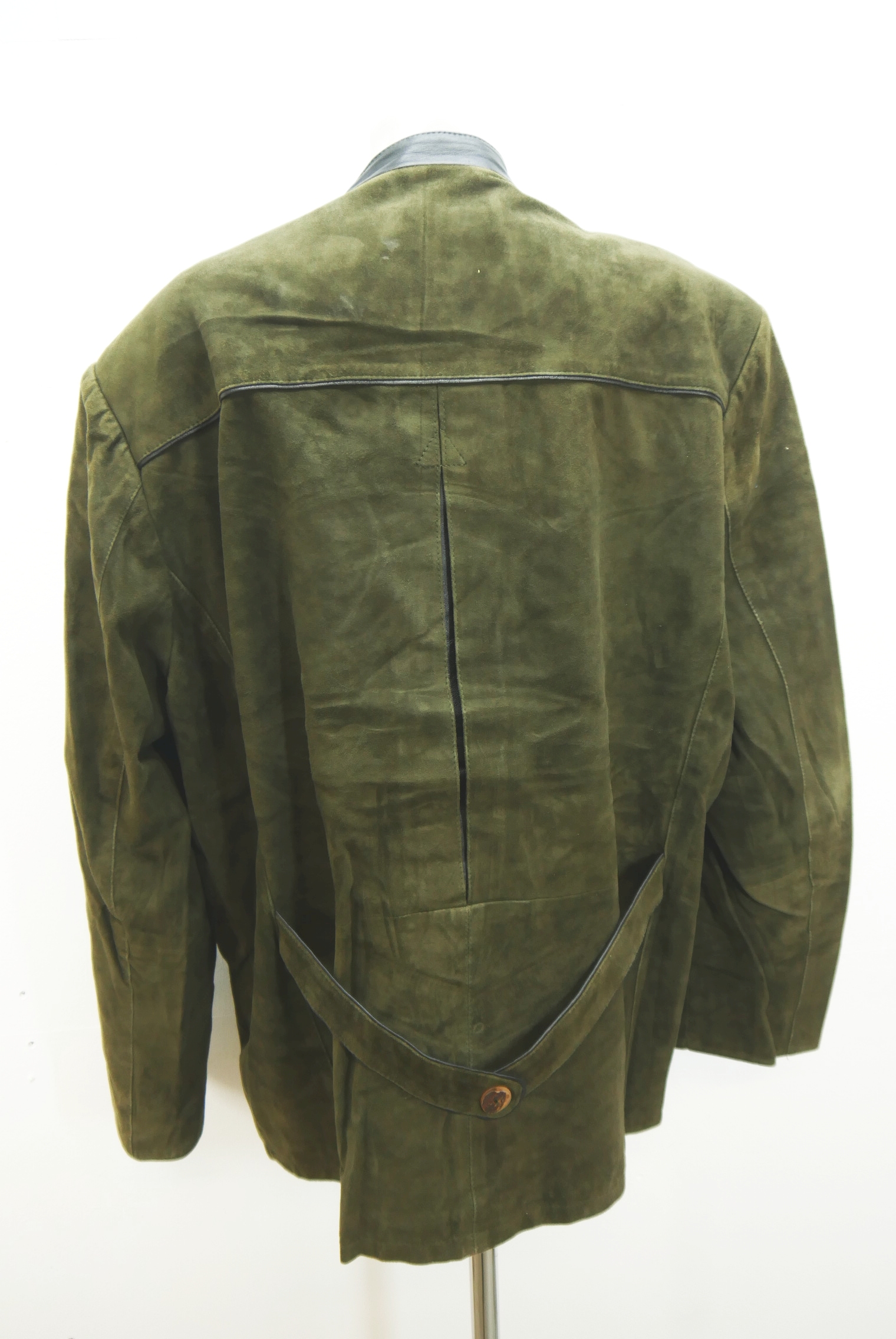 lederjanker-trachtenjacke-glattleder-hirschleder-ziegenvelour-leder-laessig-janker-wildleder-jacke-vintage-second-hand-gebrauchte-lederjacke-hele031-31