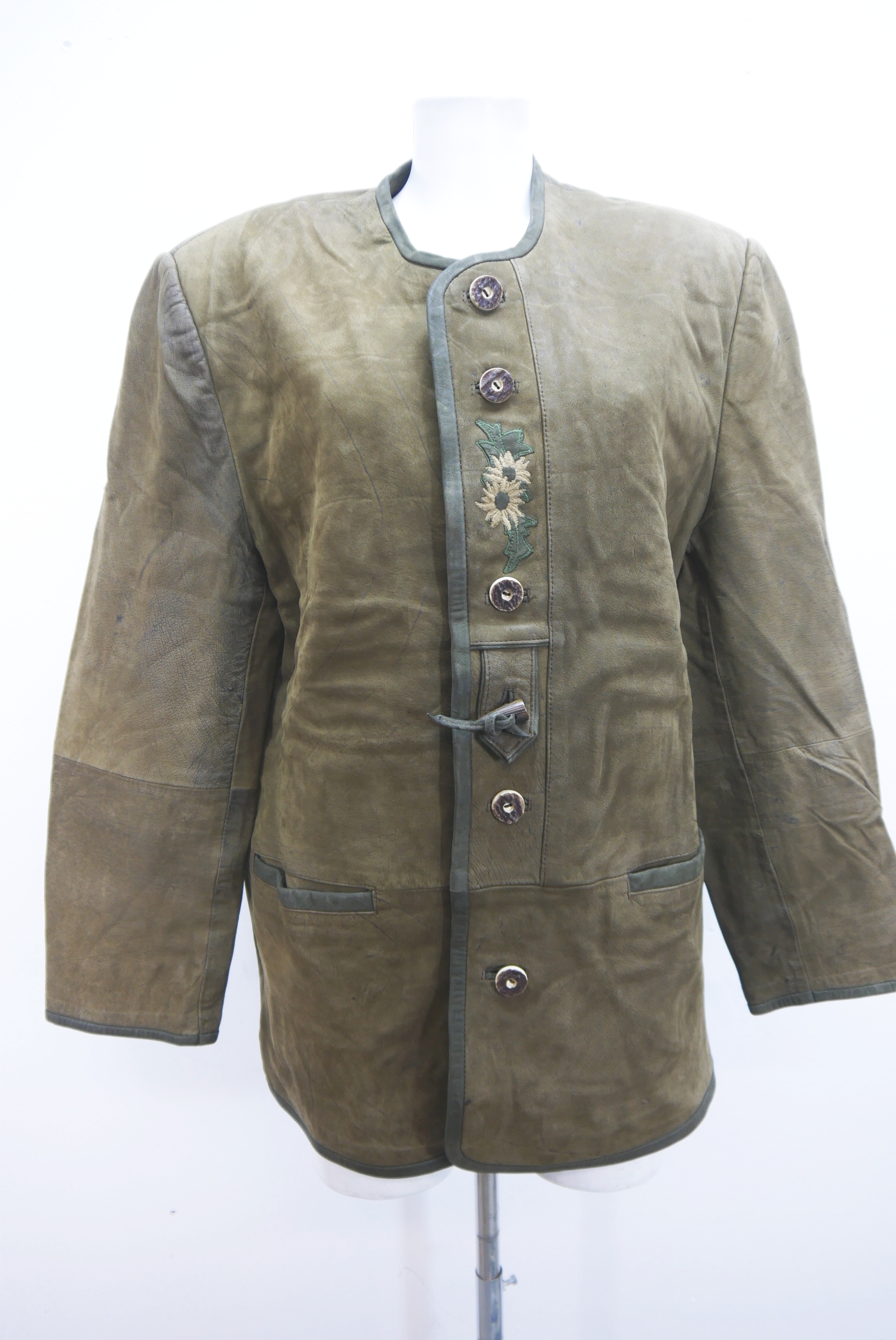 lederjanker-trachtenjacke-glattleder-hirschleder-ziegenvelour-leder-laessig-janker-wildleder-jacke-vintage-second-hand-gebrauchte-lederjacke-hele031-34