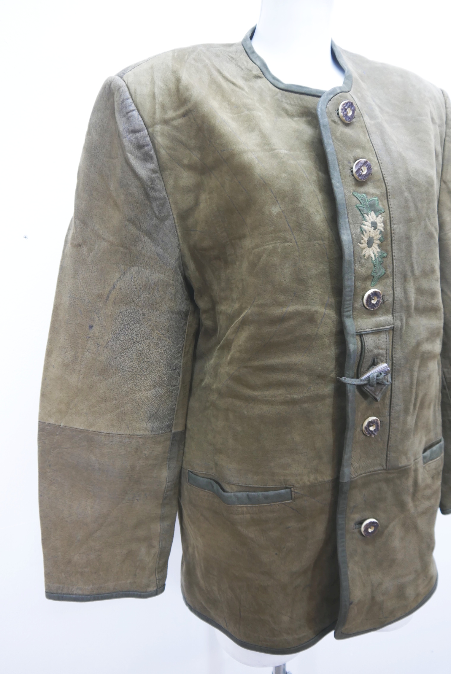 lederjanker-trachtenjacke-glattleder-hirschleder-ziegenvelour-leder-laessig-janker-wildleder-jacke-vintage-second-hand-gebrauchte-lederjacke-hele031-36