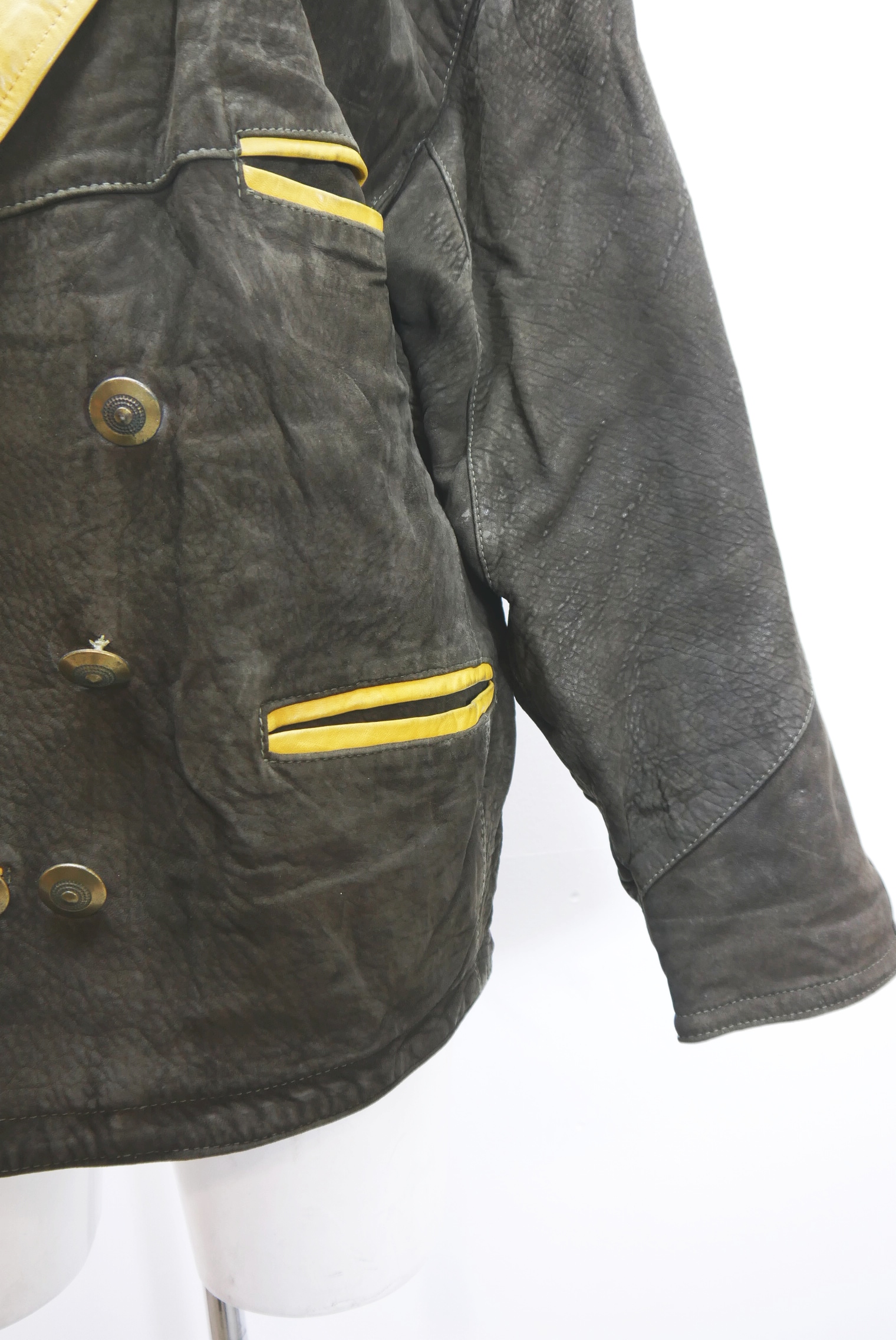 lederjanker-trachtenjacke-glattleder-hirschleder-ziegenvelour-leder-laessig-janker-wildleder-jacke-vintage-second-hand-gebrauchte-lederjacke-hele031-50