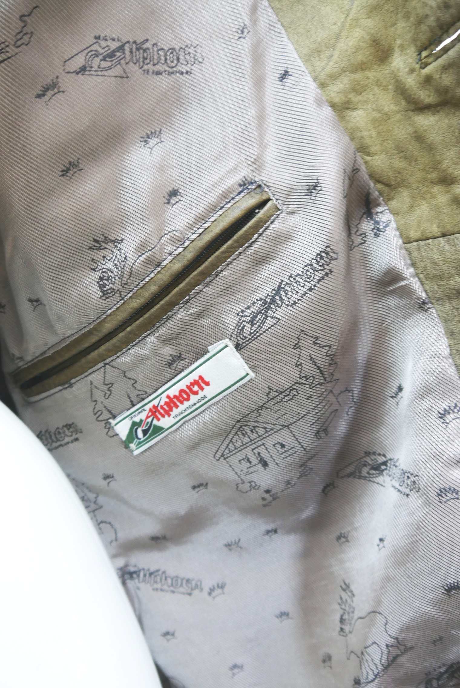 lederjanker-trachtenjacke-glattleder-hirschleder-ziegenvelour-leder-laessig-janker-wildleder-jacke-vintage-second-hand-gebrauchte-lederjacke-hele031-72