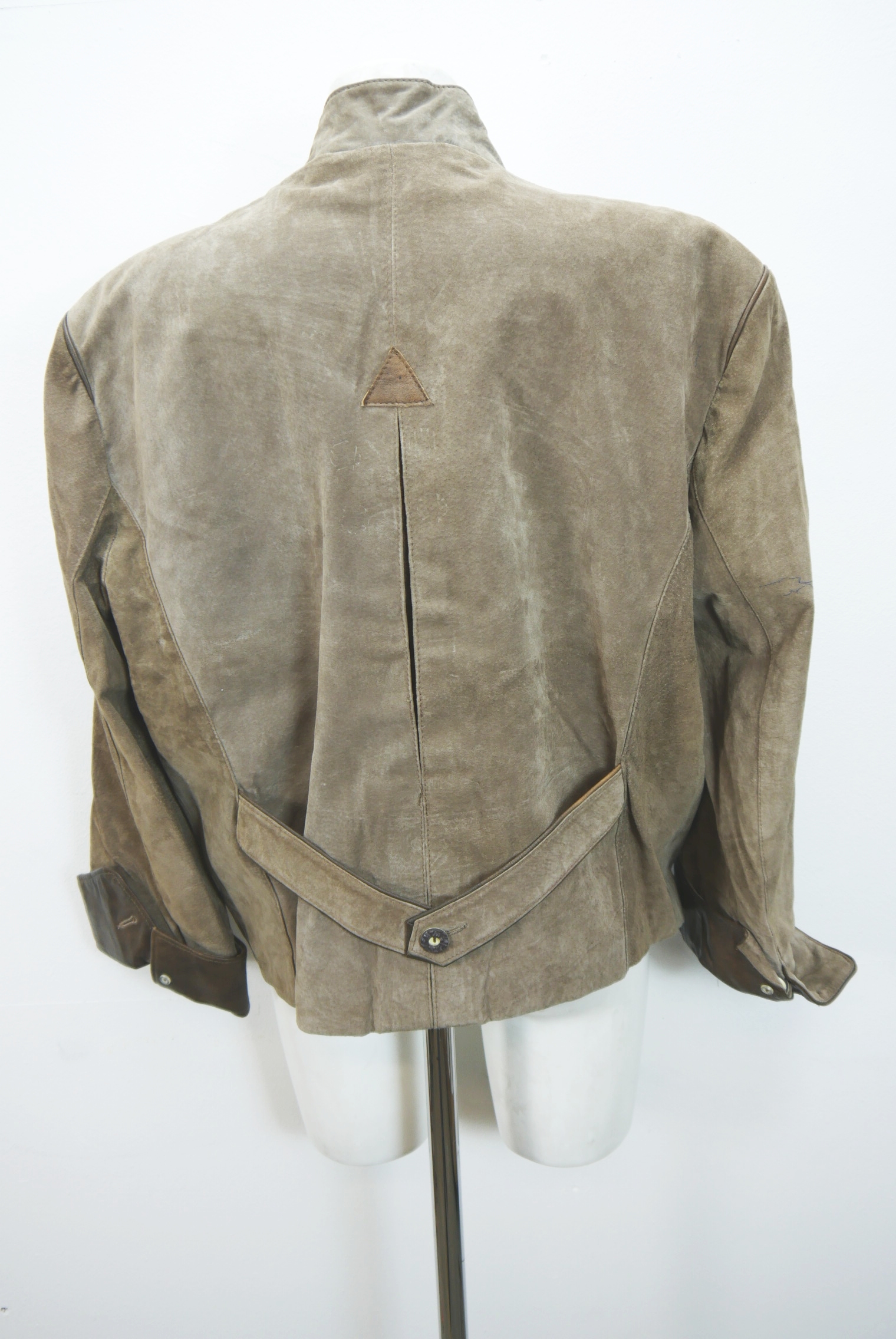 janker-lederjacke-vintage-second-hand-gebraucht-nappa-glattleder-velourleder-schaf-lamm-und-hirschleder-trachtenjacke-joppe-laessig-hochwertig-hele027-11