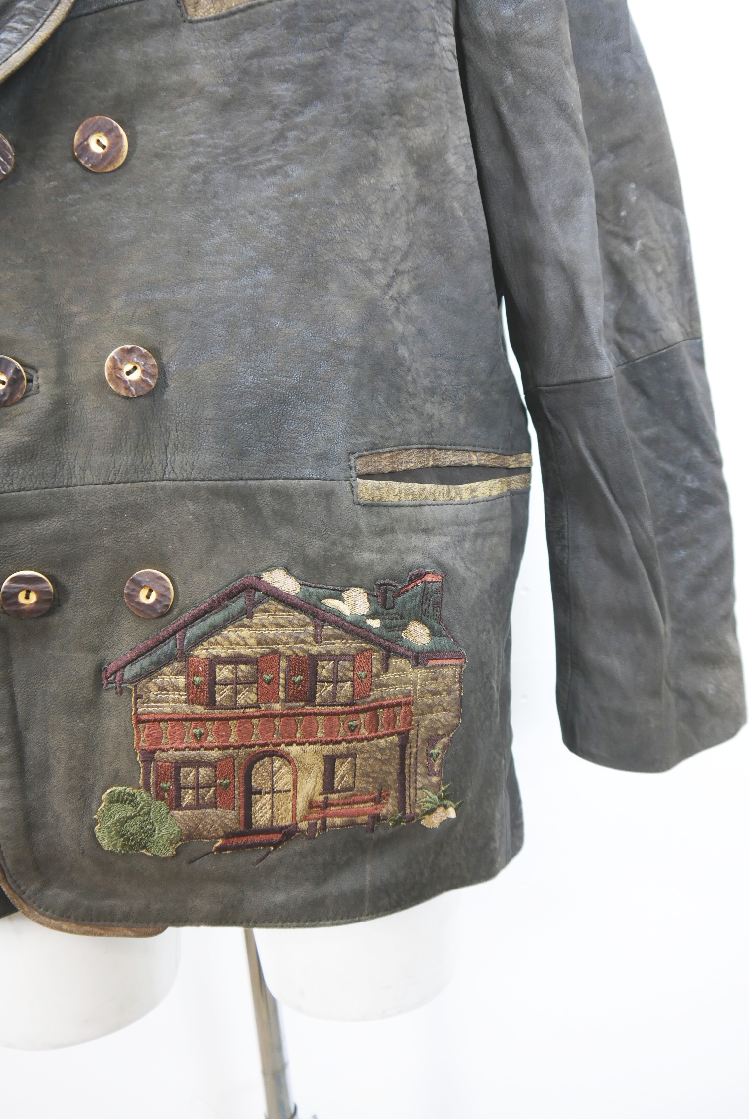 janker-lederjacke-vintage-second-hand-gebraucht-nappa-glattleder-velourleder-schaf-lamm-und-hirschleder-trachtenjacke-joppe-laessig-hochwertig-hele027-4