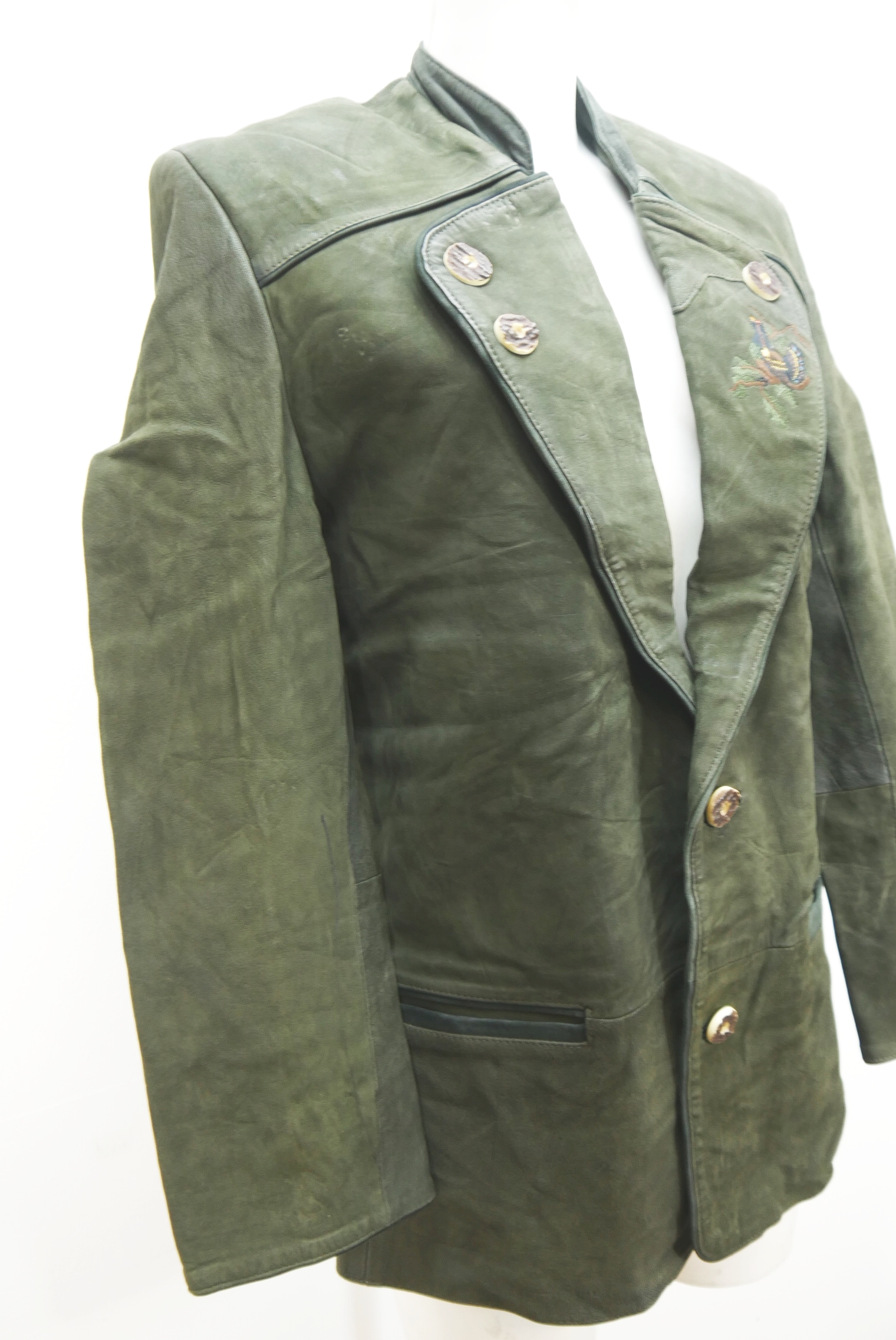 lederjacke-trachtenjacke-glattleder-ziegenvelour-leder-bayern-janker-wildleder-jacke-vintage-second-hand-gebrauchte-lederjacke-hele033-35