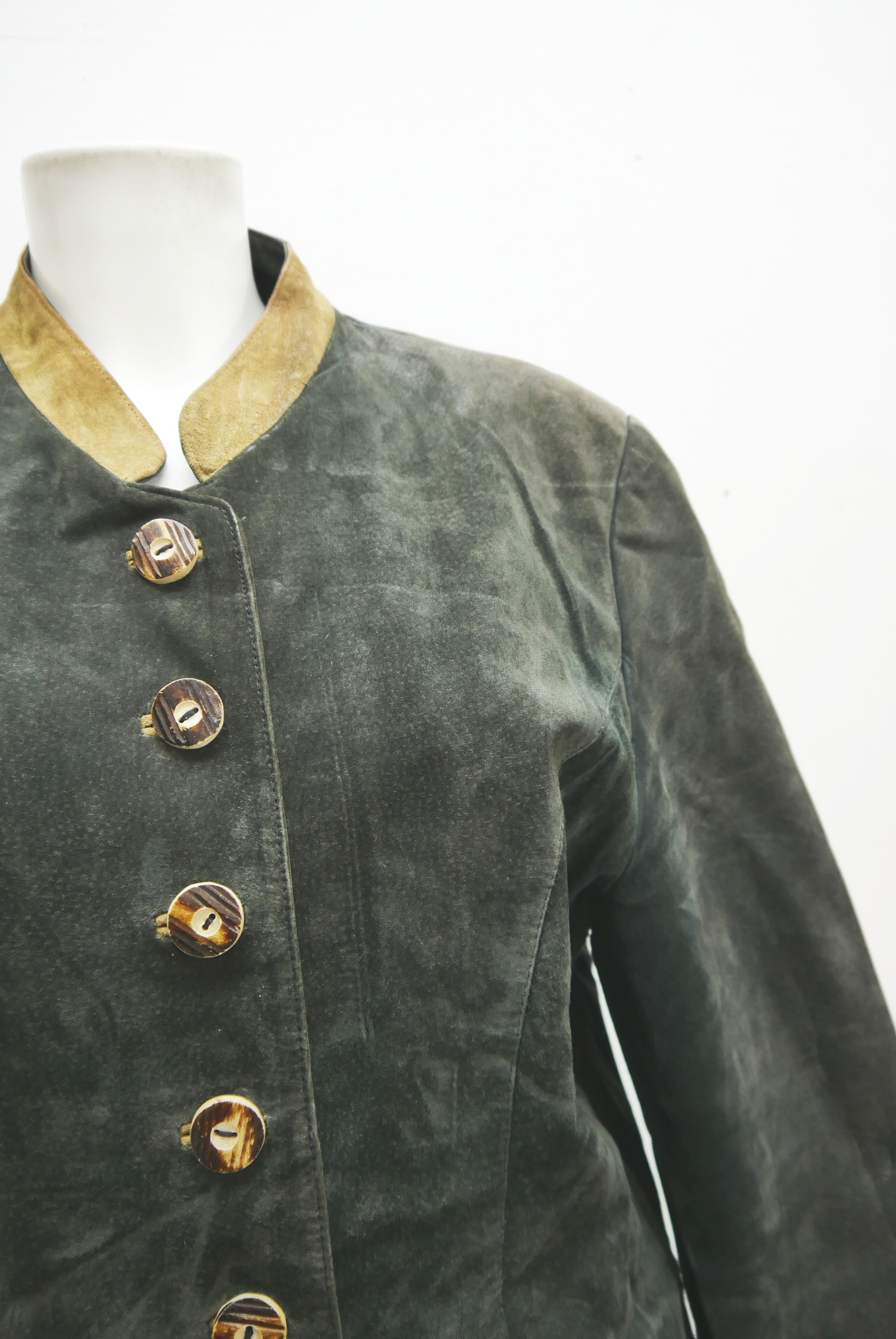 lederjacke-trachtenjacke-glattleder-ziegenvelour-leder-bayern-janker-wildleder-jacke-vintage-second-hand-gebrauchte-lederjacke-hele036-48