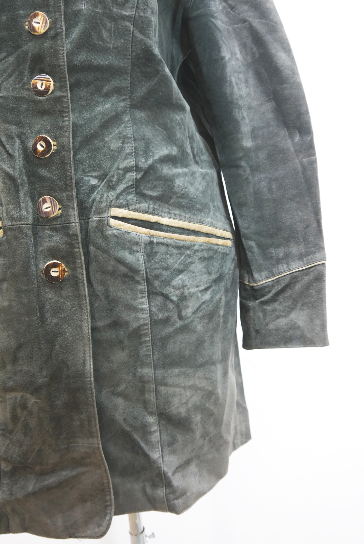 lederjacke-trachtenjacke-glattleder-ziegenvelour-leder-bayern-janker-wildleder-jacke-vintage-second-hand-gebrauchte-lederjacke-hele036-50